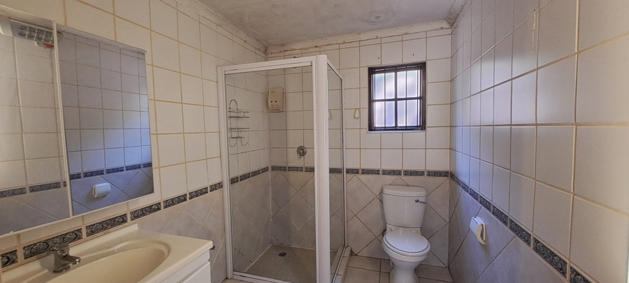 To Let 1 Bedroom Property for Rent in Staffords Hill Free State